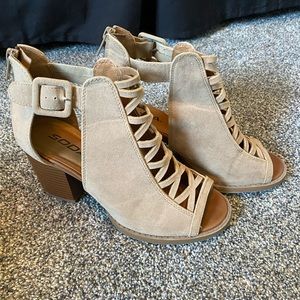 Women’s Soda Open Toed Heels!